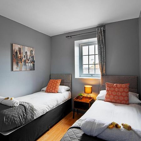 Appartamento The Glyndwr - Berwyn House Wrexham Esterno foto